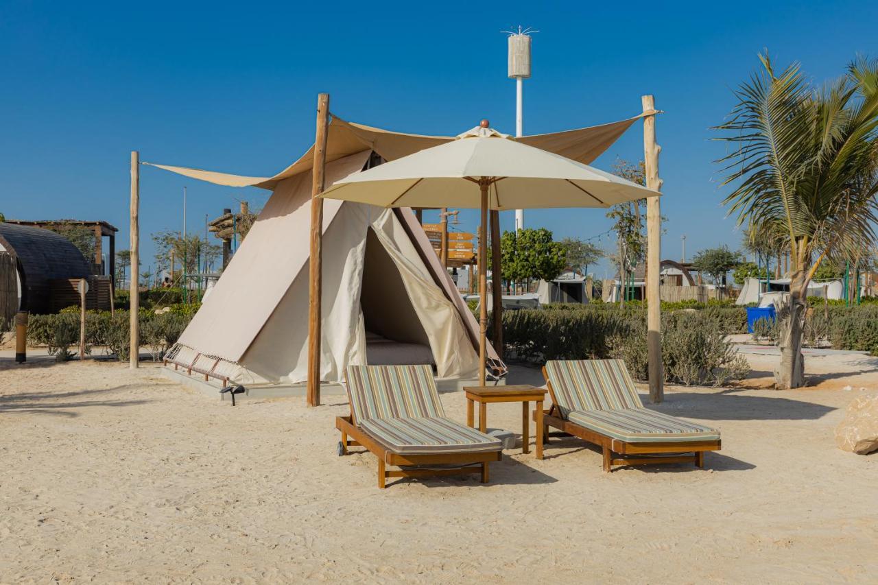 Bab Al Nojoum Hudayriyat Camp Hotel Abu Dhabi Exterior foto